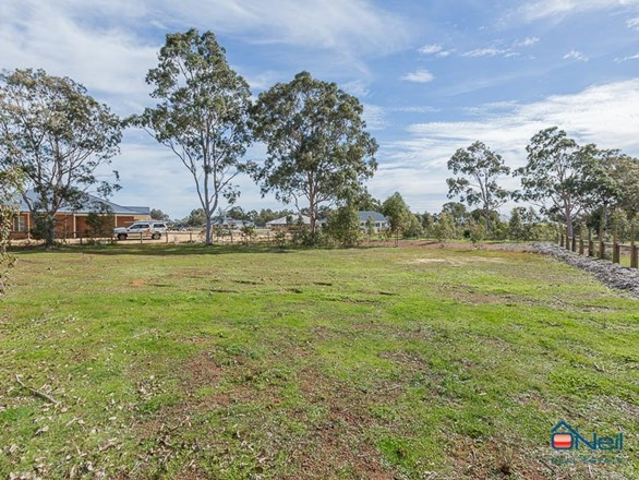 10 Benbecula Circle, Bedfordale WA 6112