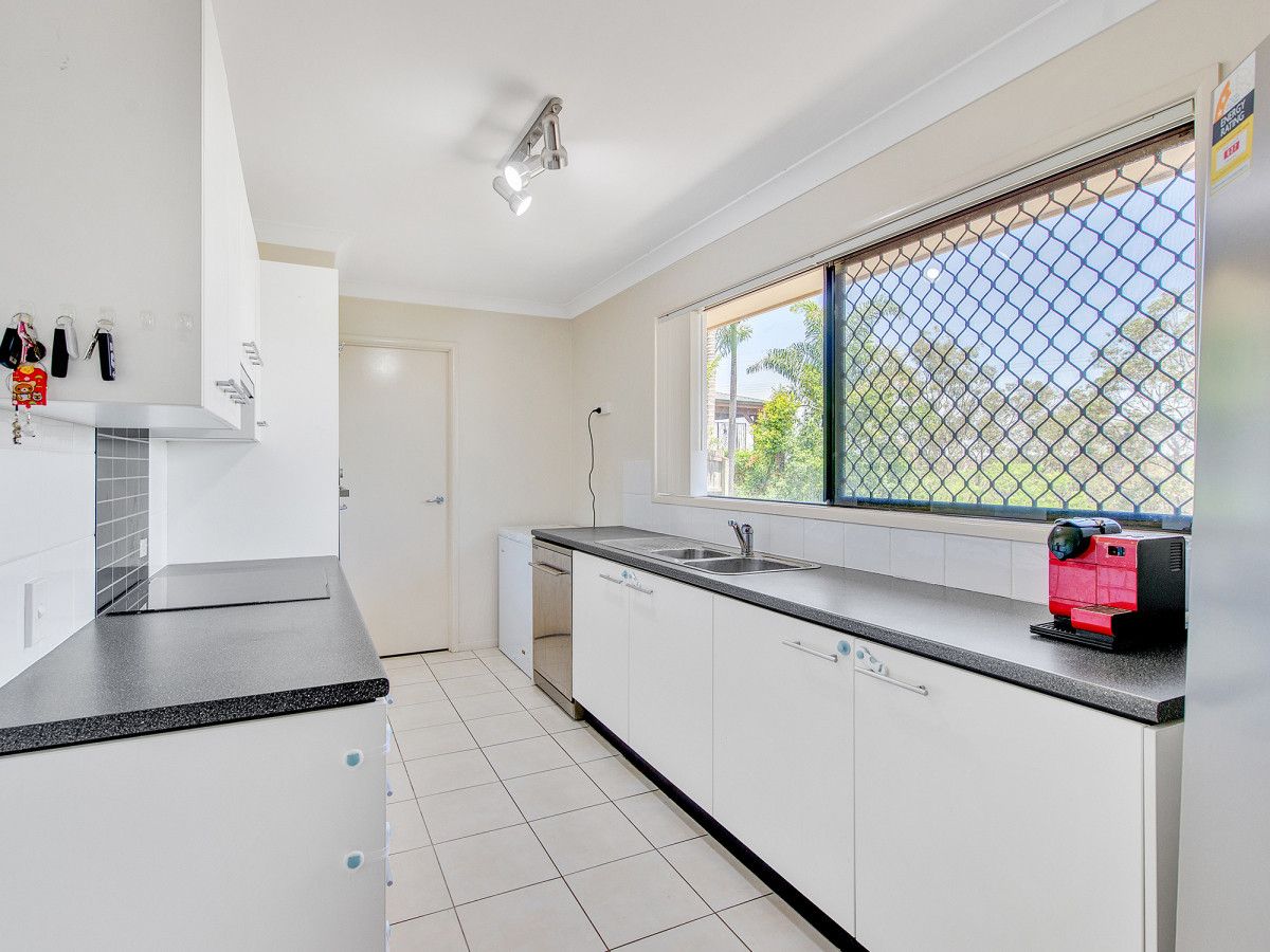 34 Copmanhurst Place, Sumner QLD 4074, Image 2