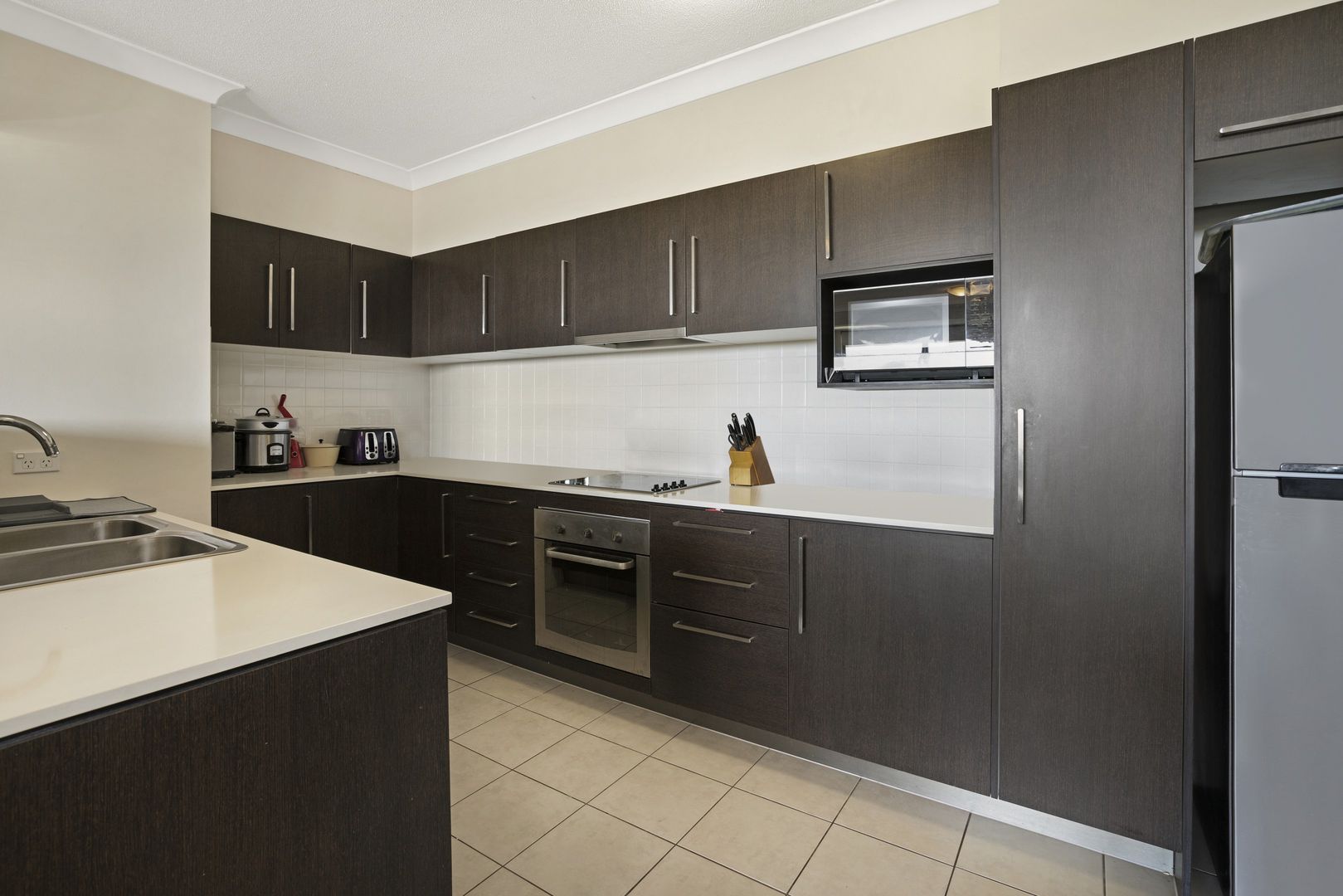 3503/12 Executive Drive, Burleigh Waters QLD 4220, Image 2