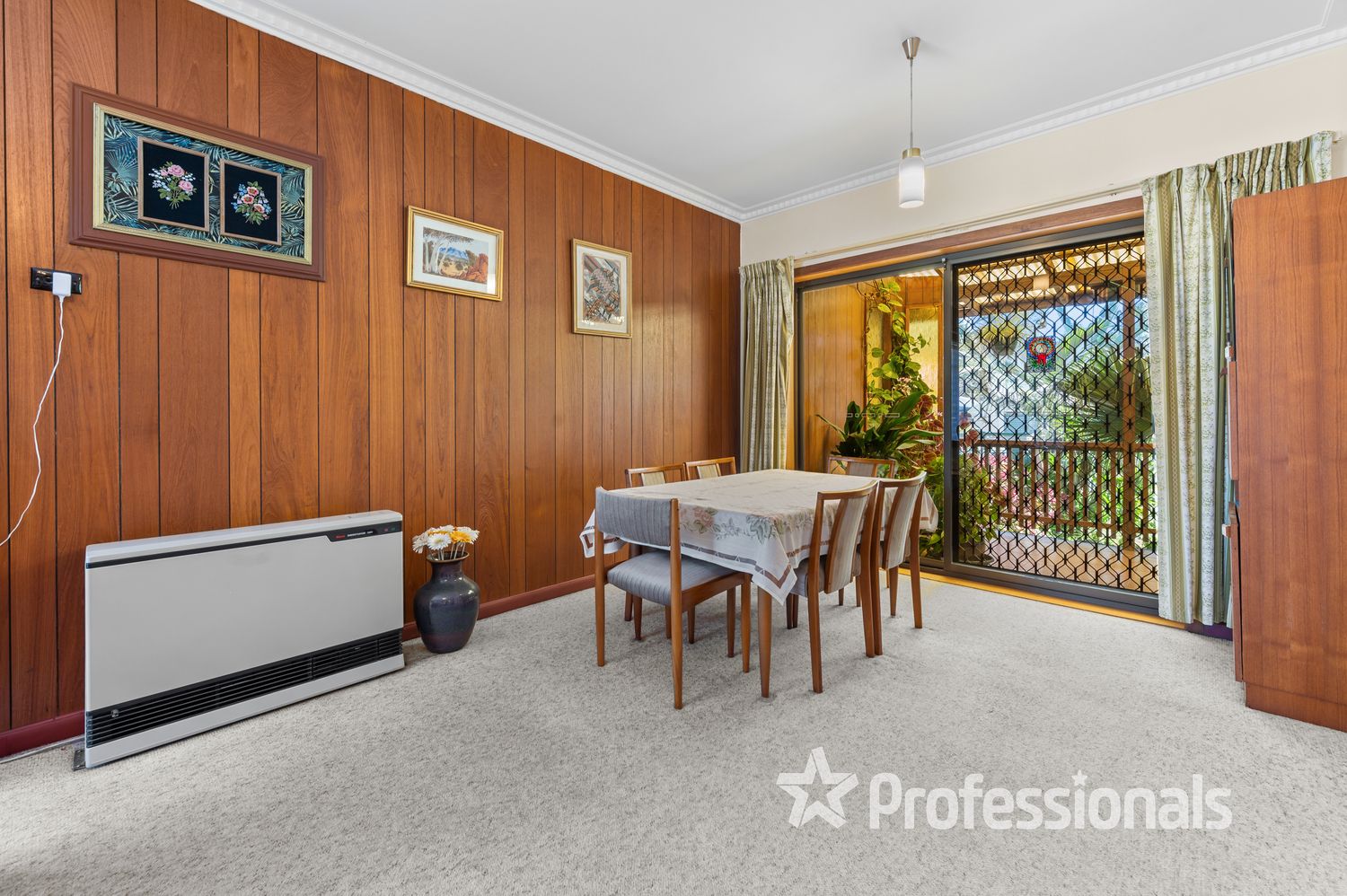 12 Yvonne Avenue, Croydon South VIC 3136, Image 1