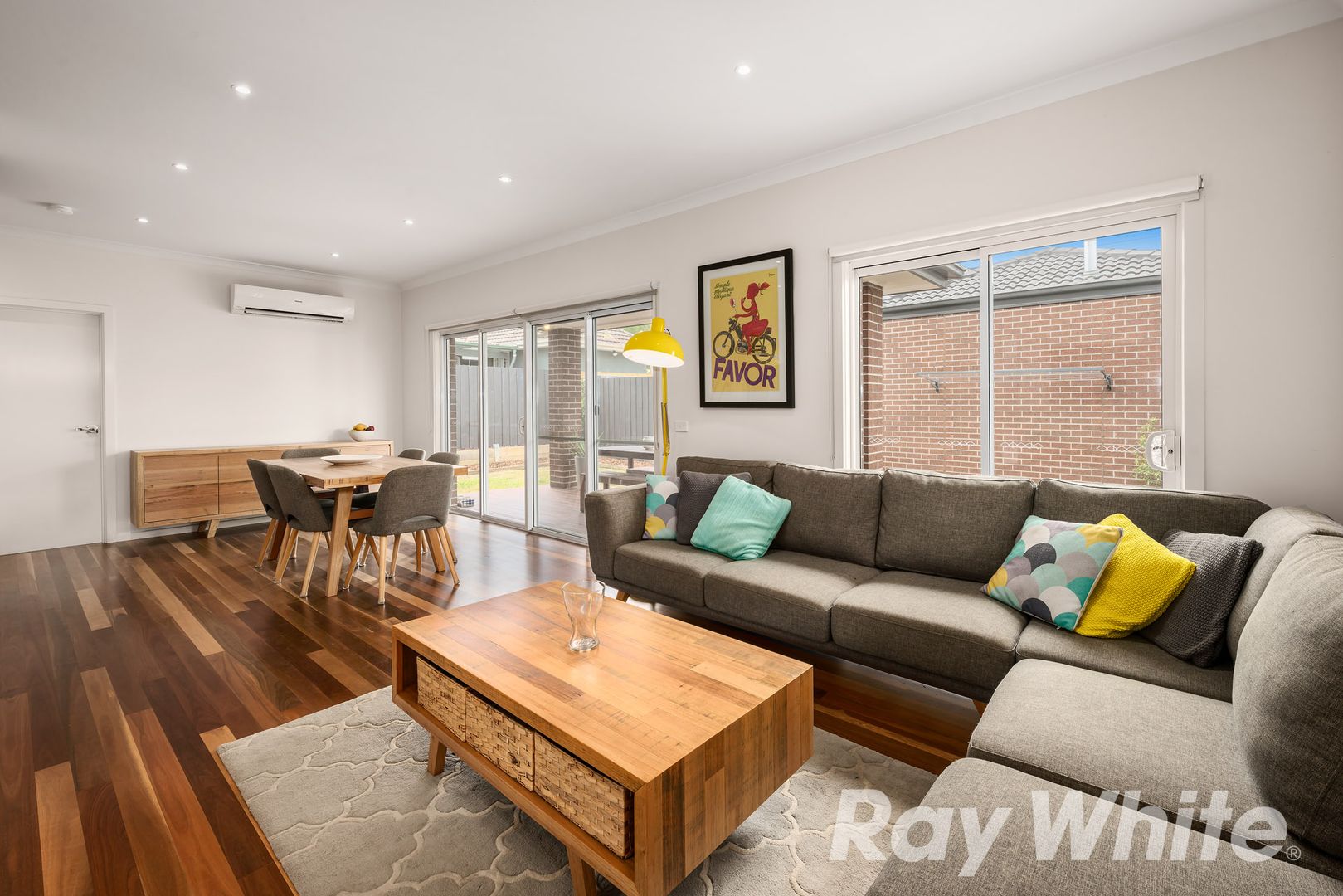 2/11 White Avenue, Bayswater North VIC 3153, Image 1