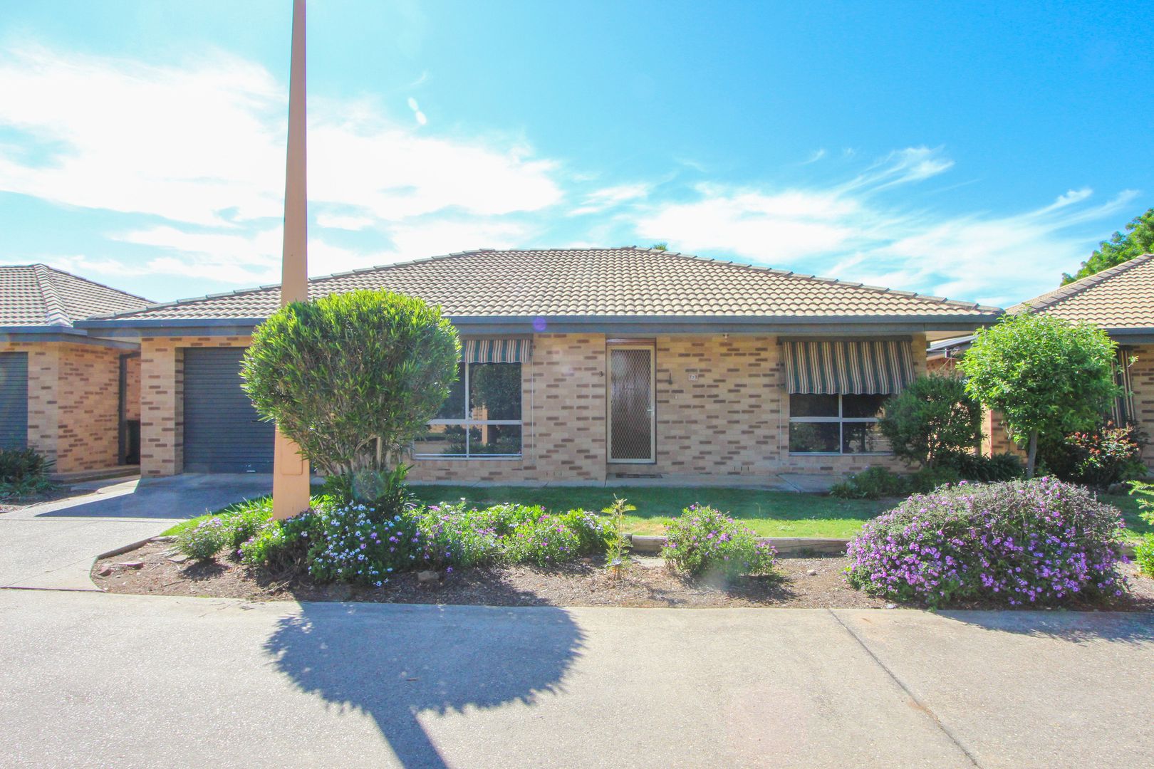 3 3 Leena Place Wagga Wagga Nsw 2650 Apartment For Rent 320 Domain