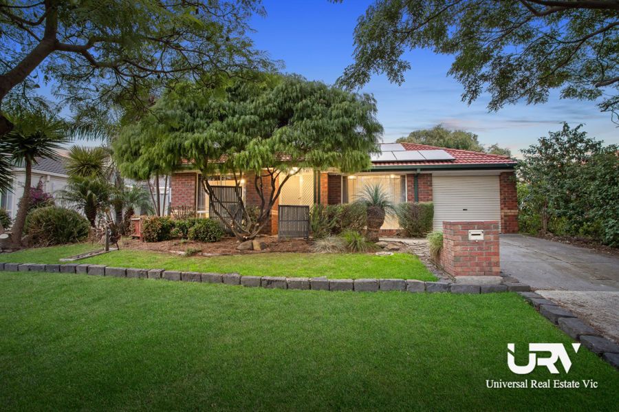 4 bedrooms House in 23 Jacaranda Place CRAIGIEBURN VIC, 3064