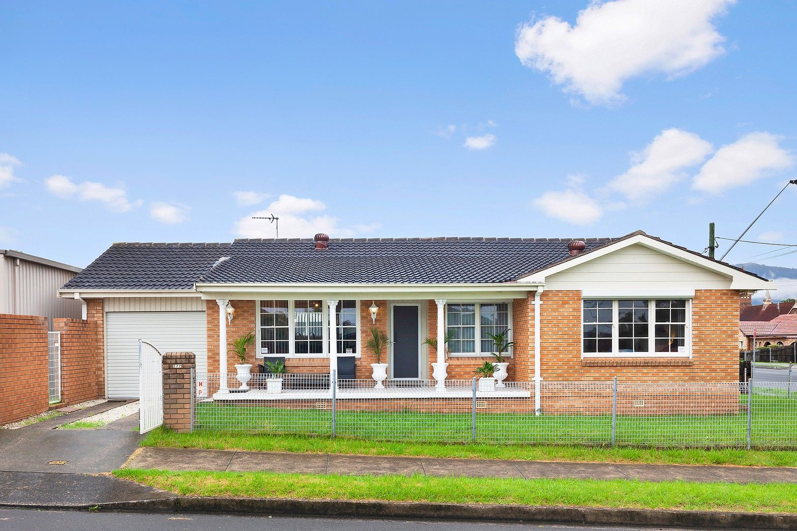 4 bedrooms House in 277 Kanahooka Road DAPTO NSW, 2530