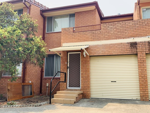 6/14 Bunbury Road, Macquarie Fields NSW 2564