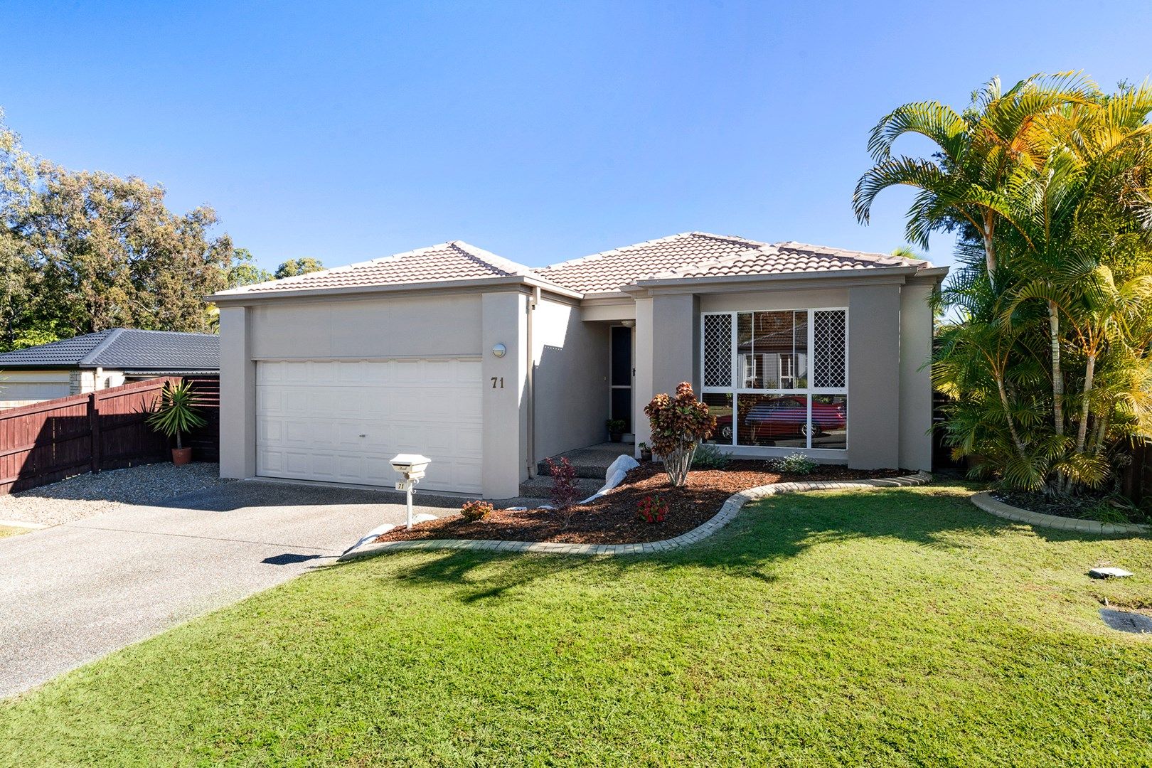 71 Coventry Circuit, Carindale QLD 4152, Image 0