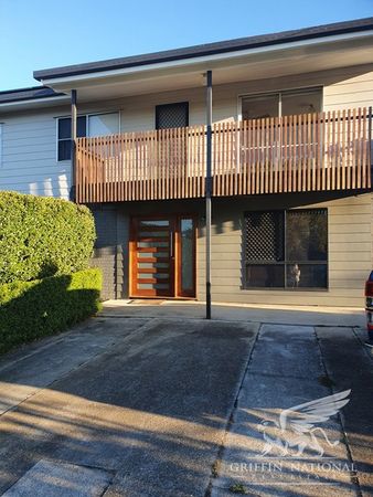 4 bedrooms House in 42 Kurumba Street KIPPA-RING QLD, 4021