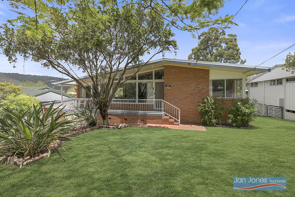 18 Kalimna Street, The Gap QLD 4061, Image 1