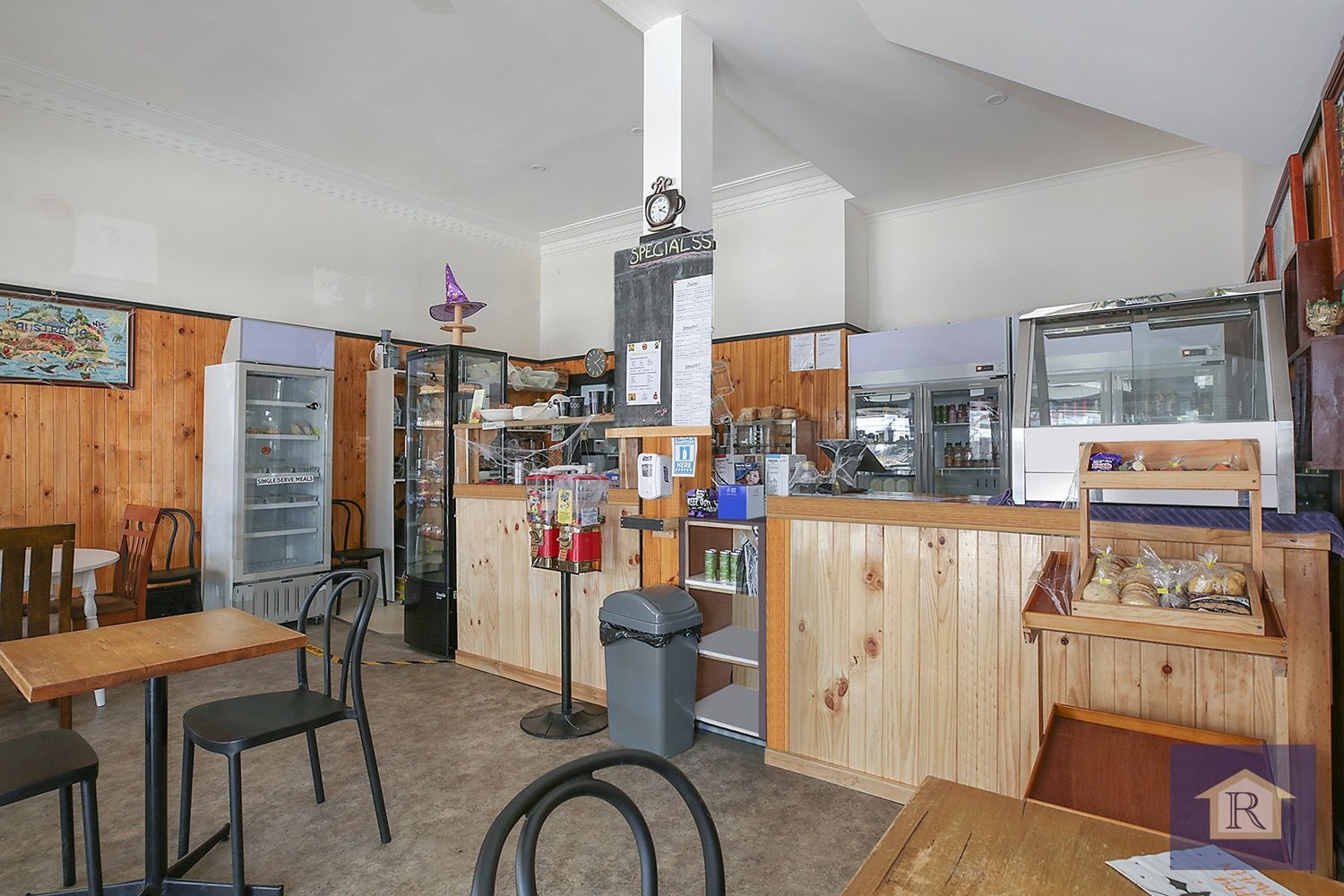 22 Murray Street, Colac VIC 3250, Image 2