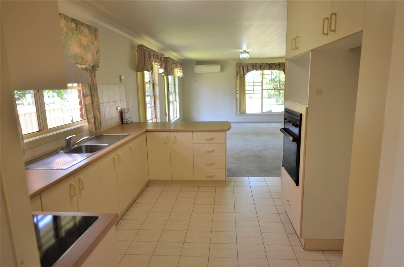 4/12 Range Street, Wauchope NSW 2446 Villa For Rent Domain