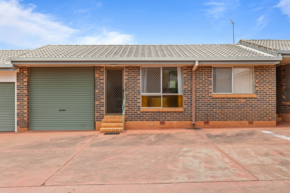 2 bedrooms Apartment / Unit / Flat in 7/335 WEST Street HARRISTOWN QLD, 4350