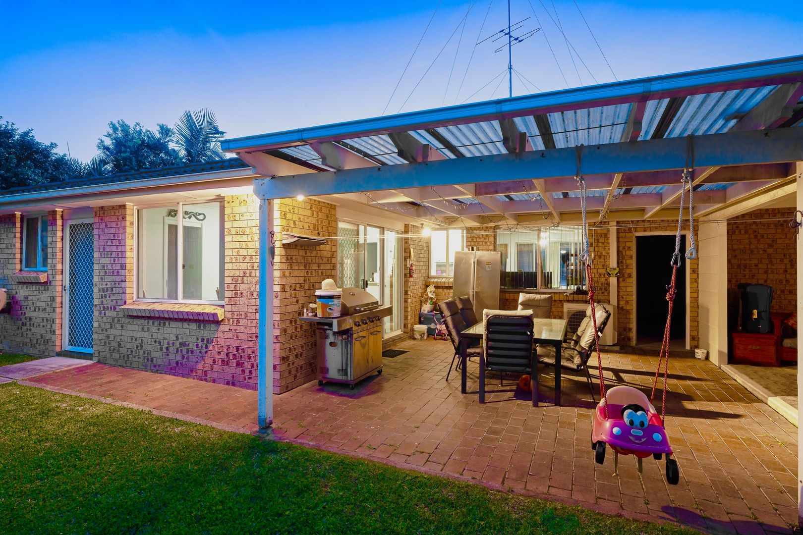 15 Lindeman Close, Eleebana NSW 2282, Image 2