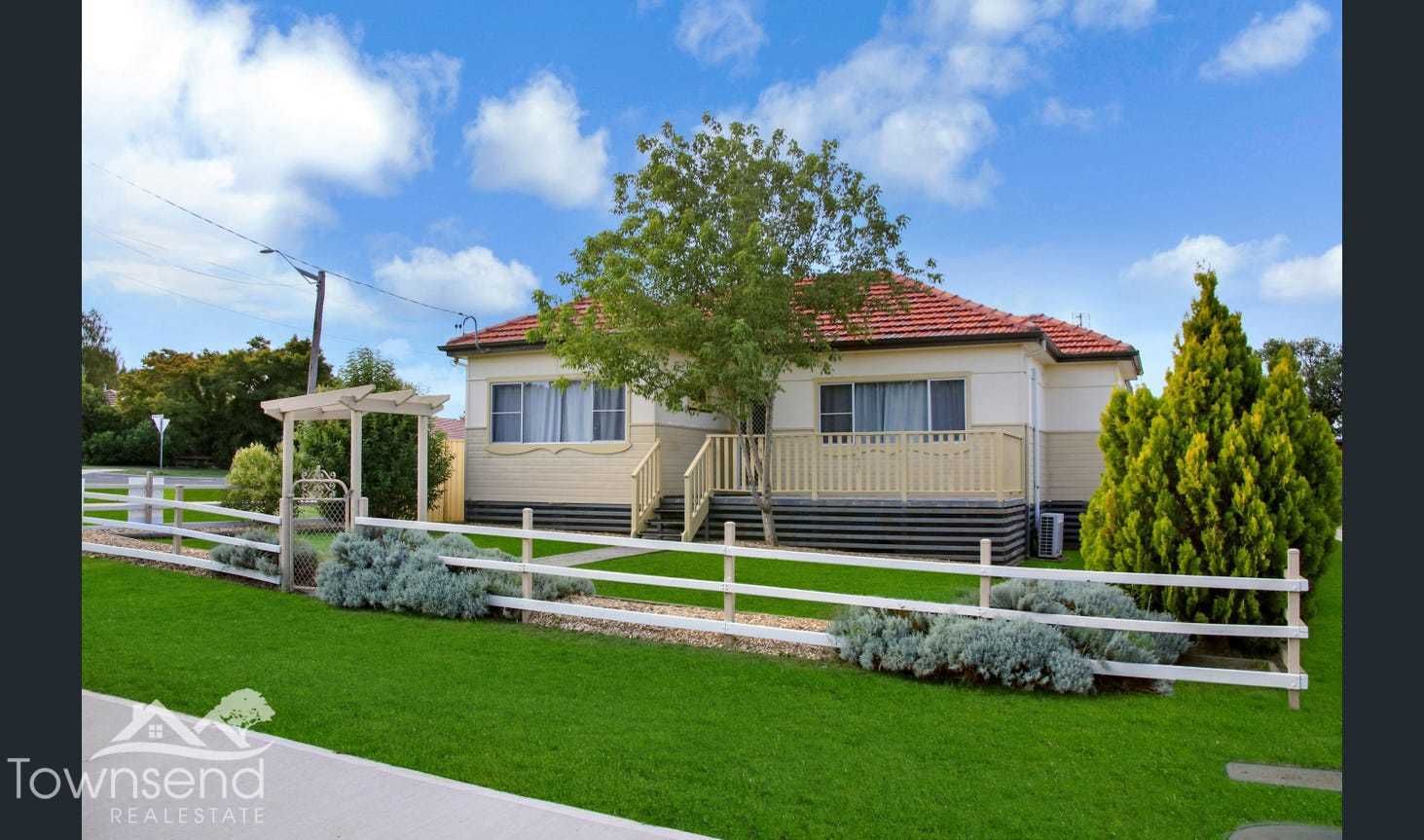 22 Carcoar Street, Blayney NSW 2799 House For Rent Domain