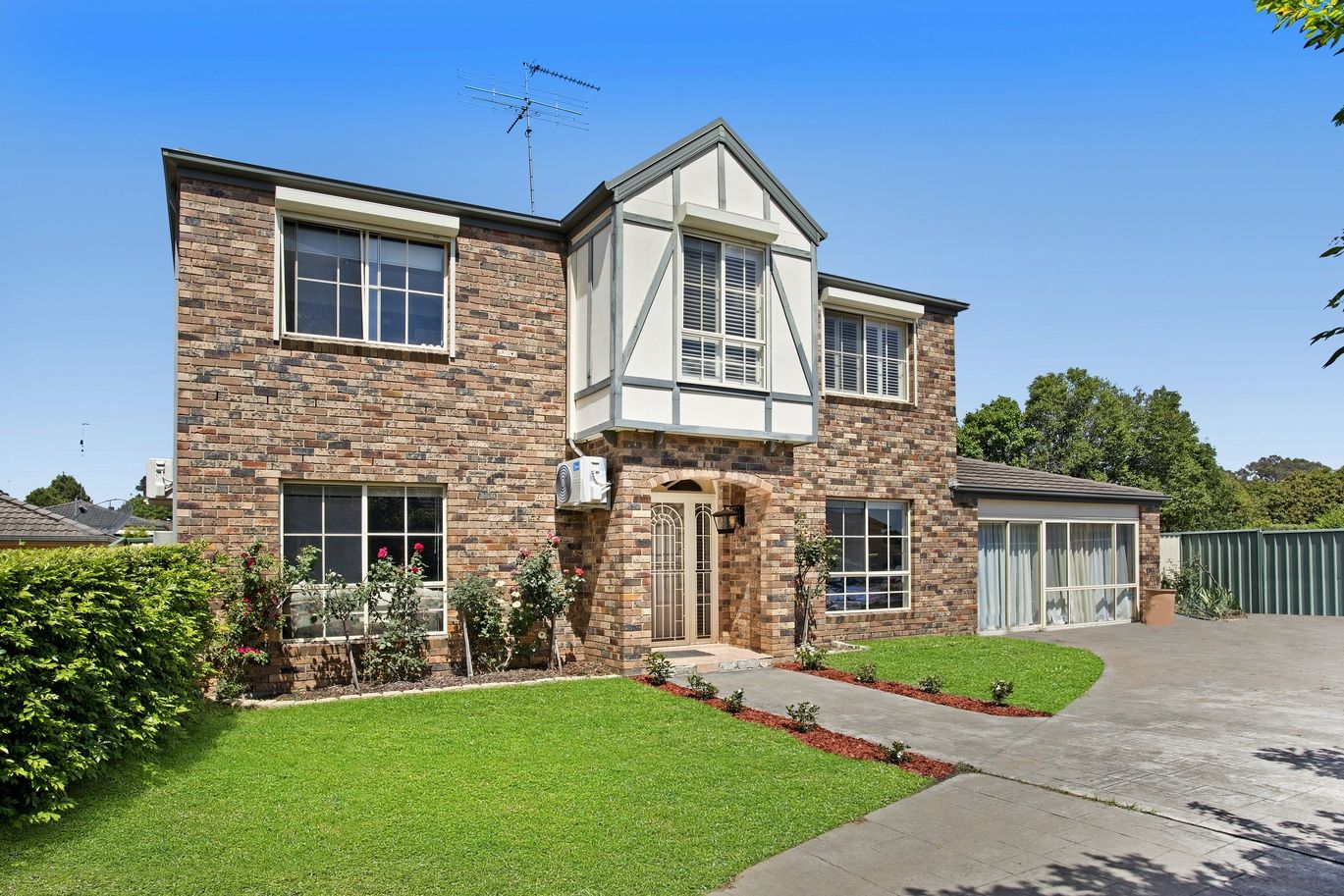 6 Dyson Place, Glenmore Park Property History & Address Research Domain