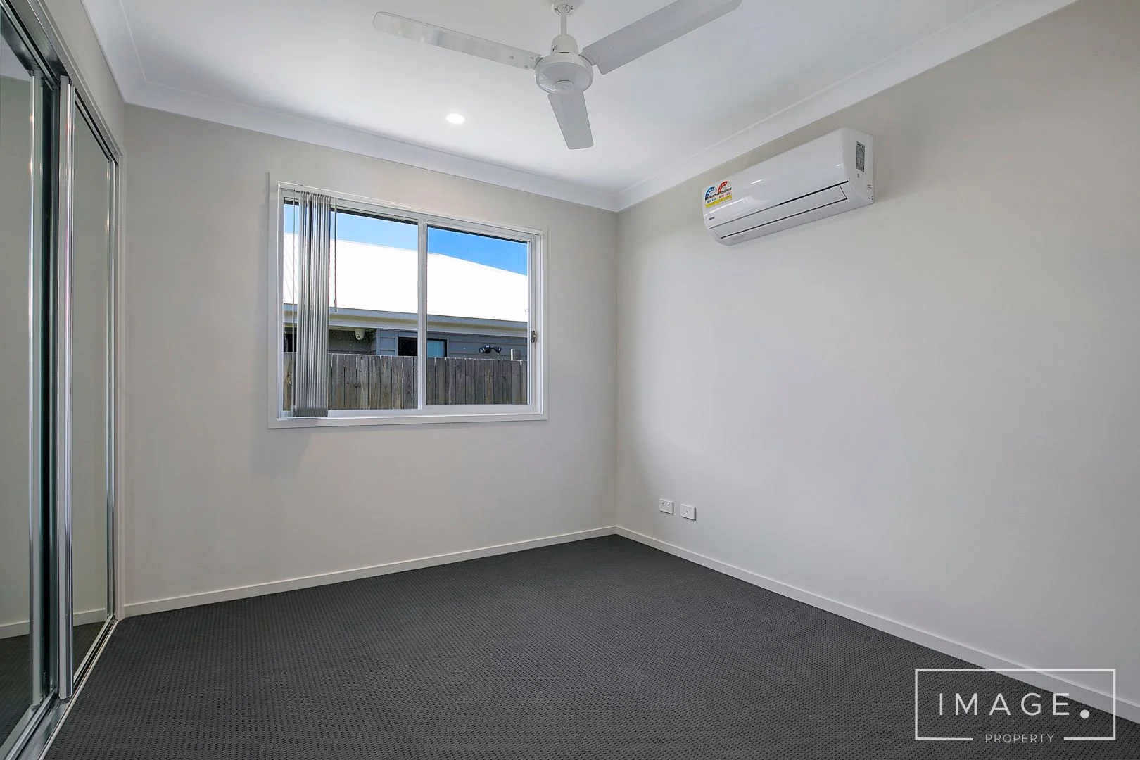 Additional image 5 of 2/13 Mount Mitchell St, Park Ridge QLD 4125