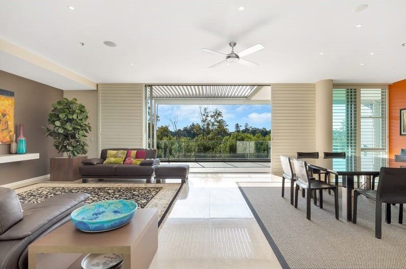 KING ARTHUR TERRACE, Tennyson QLD 4105