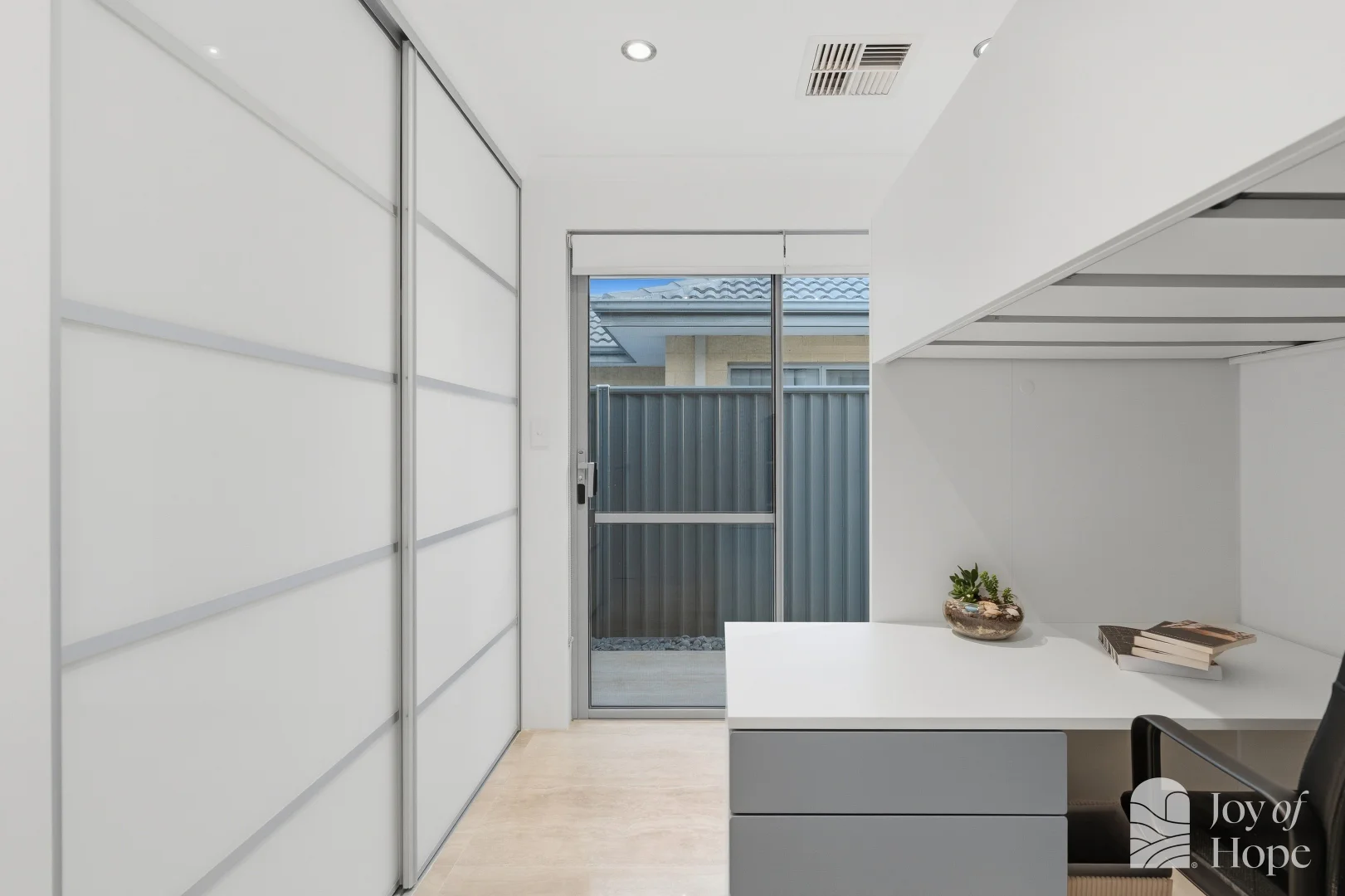 24 Marlinspike Boulevard, Jindalee WA 6036 | Domain