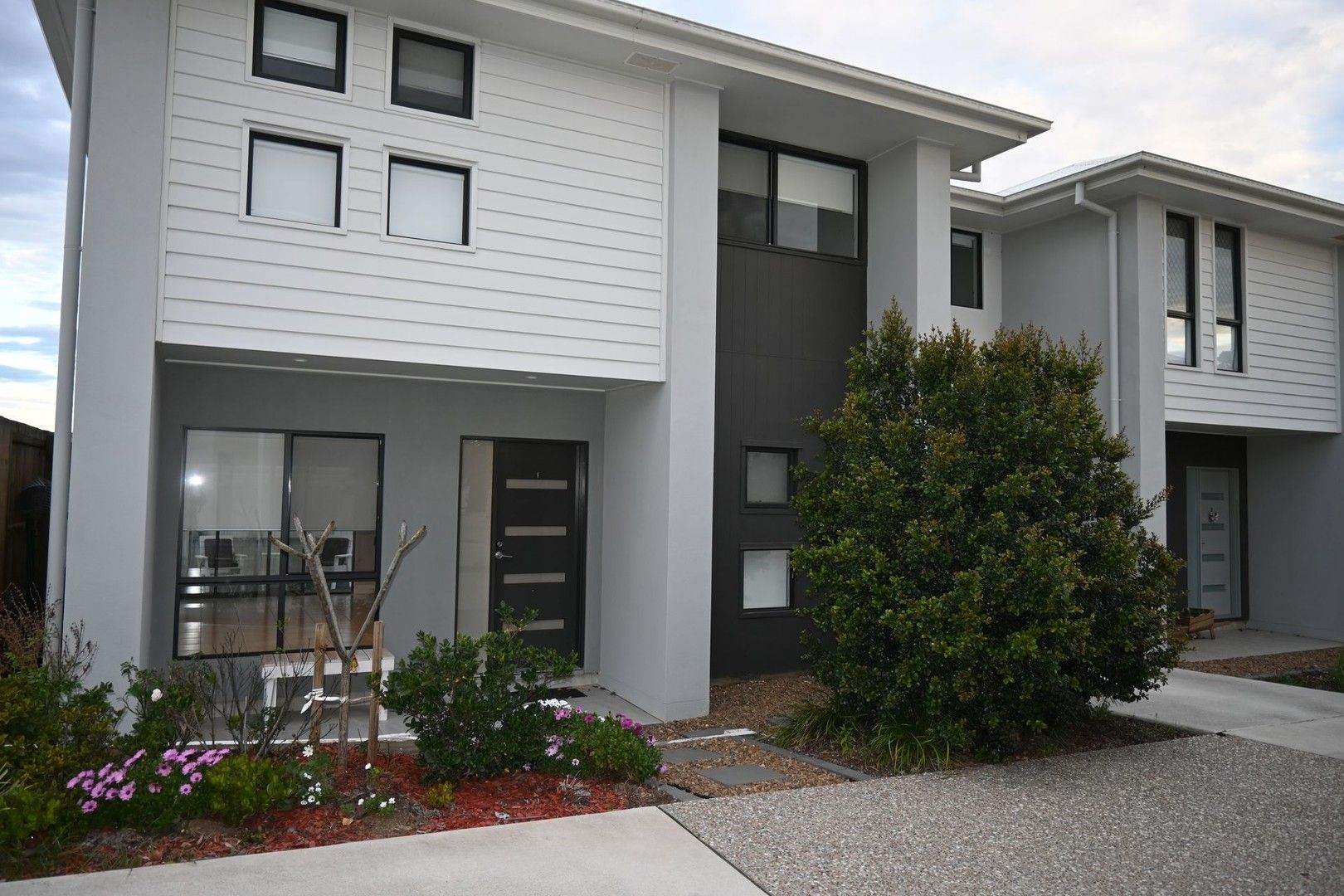 3 bedrooms Townhouse in  RIPLEY QLD, 4306