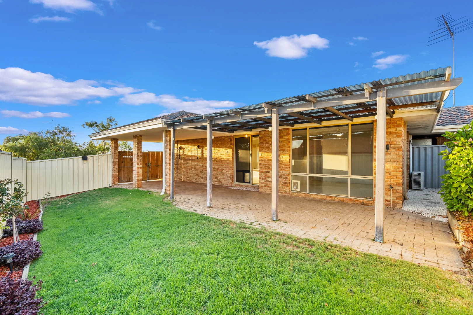 Additional image 18 of 5A Honeysuckle Ramble, Halls Head WA 6210