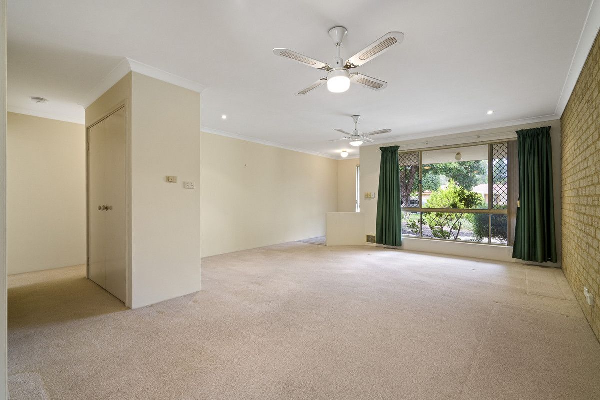 10A Locksley Avenue, Armadale WA 6112, Image 2