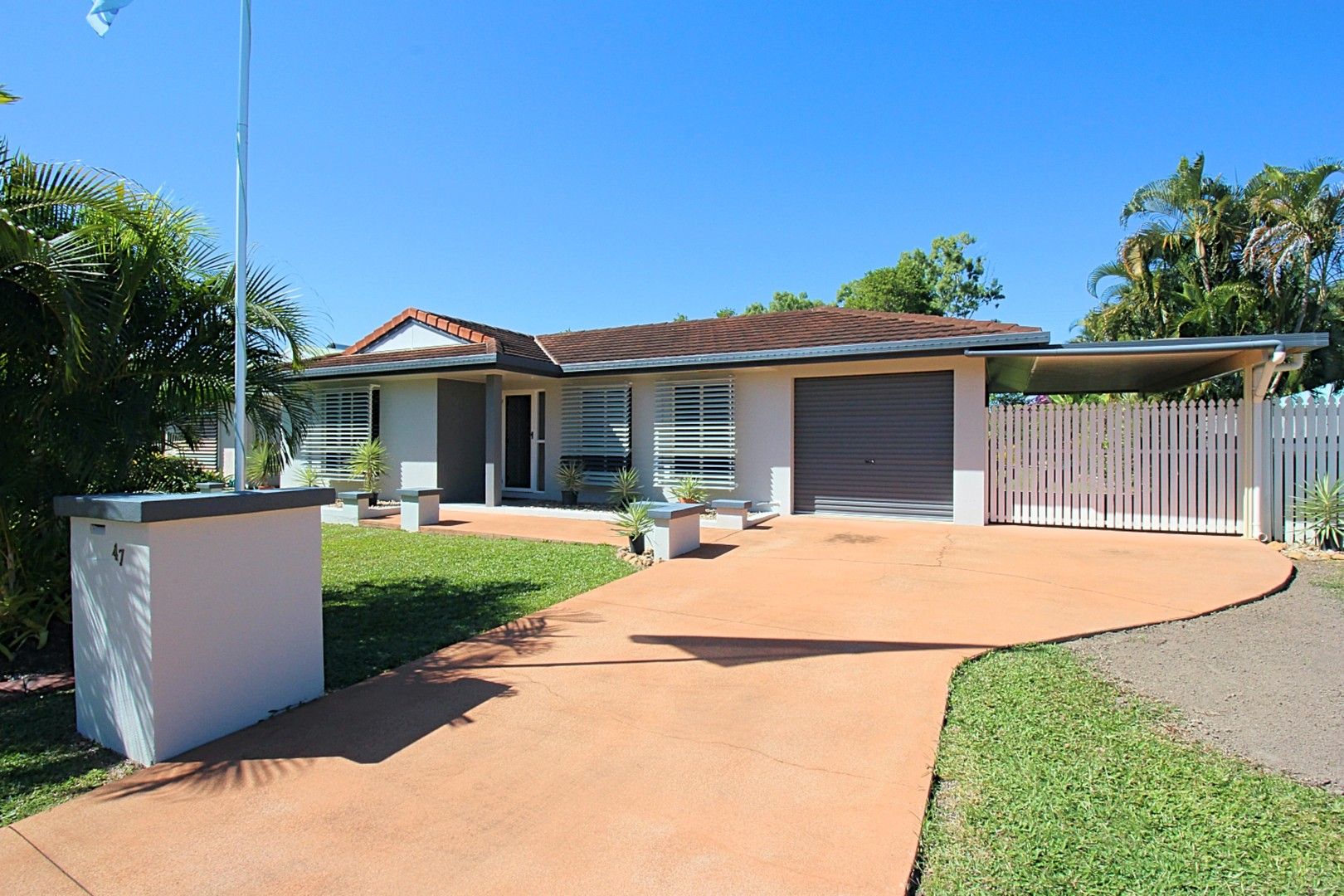 4 bedrooms House in 47 Fielding Way KIRWAN QLD, 4817