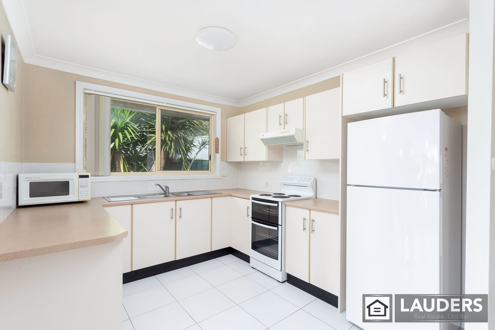 4/34 Old Bar Road, Old Bar NSW 2430, Image 1