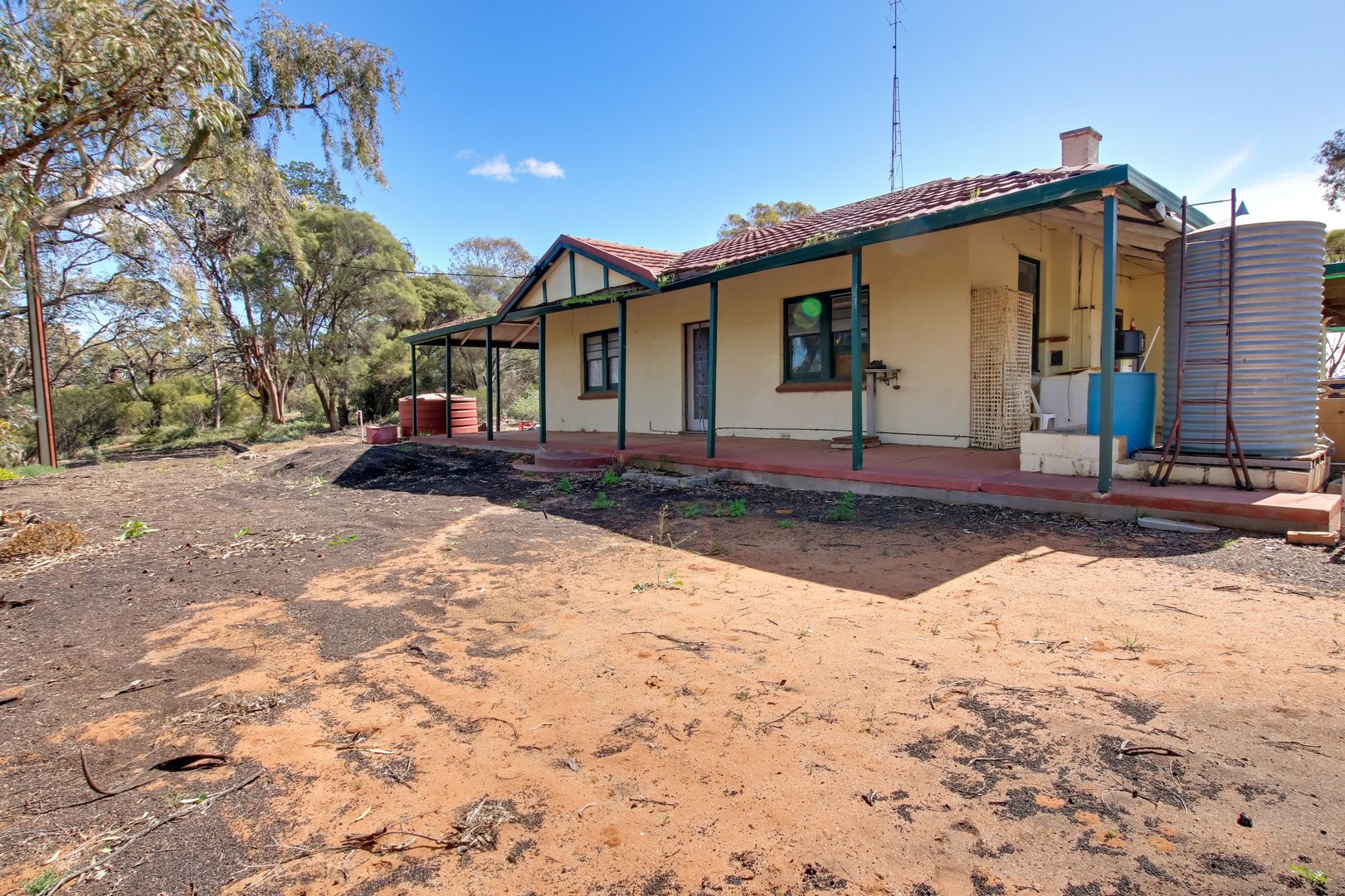 39 Cornish Road, Glossop SA 5344, Image 1