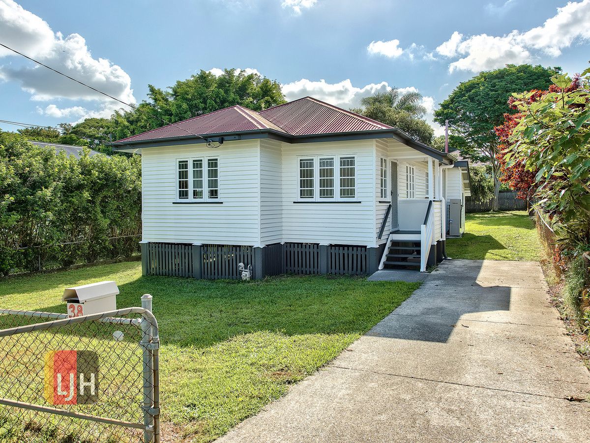 2 bedrooms House in No. 38 Hoolan Street STAFFORD QLD, 4053