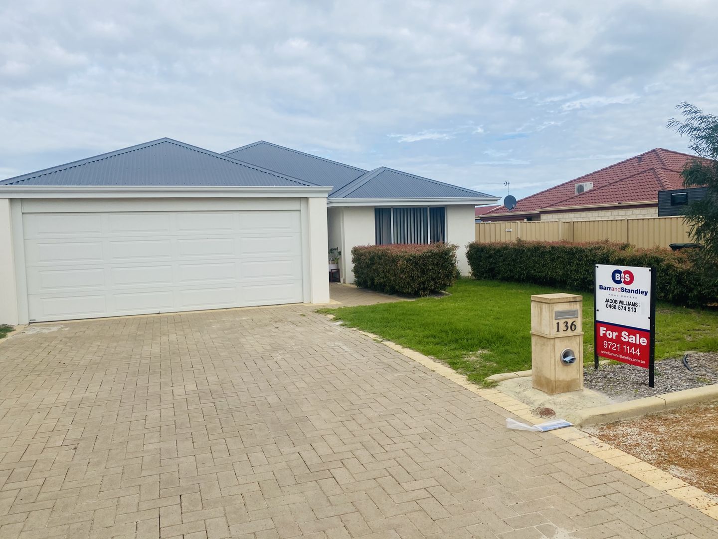 4 bedrooms House in 136 Braidwood Street AUSTRALIND WA, 6233