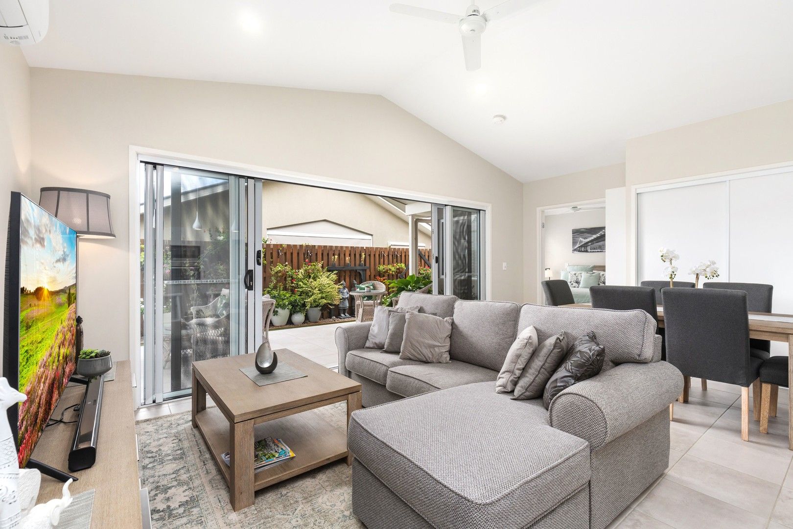 30/2-20 Island View Drive, Urangan QLD 4655, Image 0