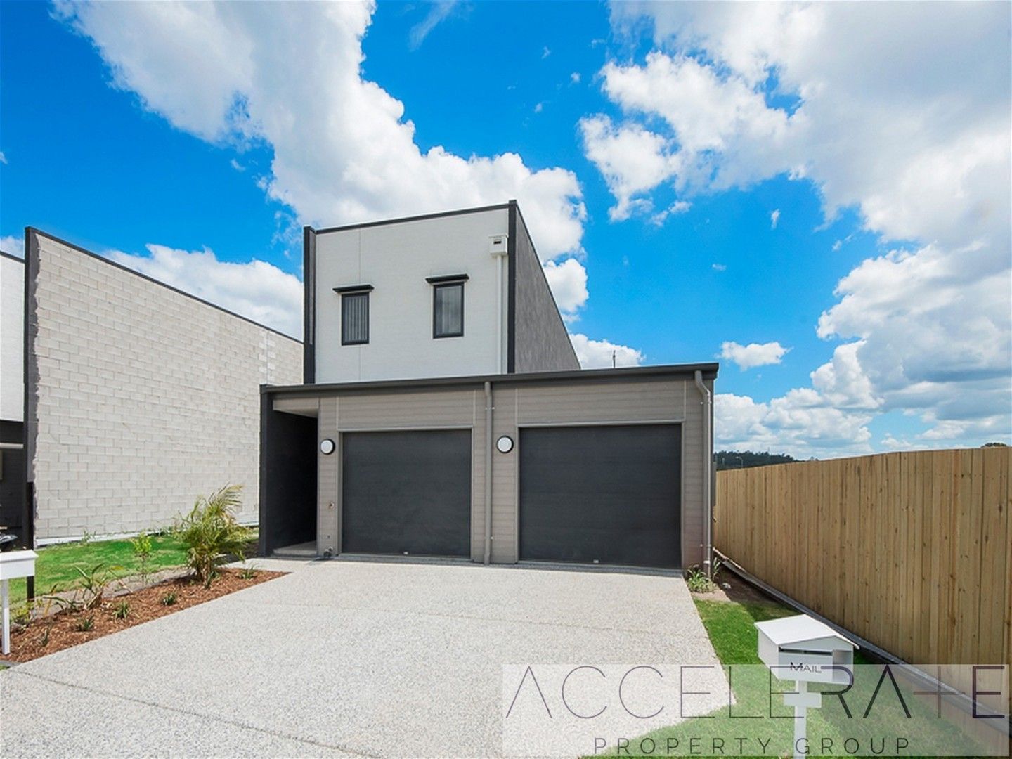 3 bedrooms Apartment / Unit / Flat in 1/11 Woodroffe Crescent REDBANK PLAINS QLD, 4301