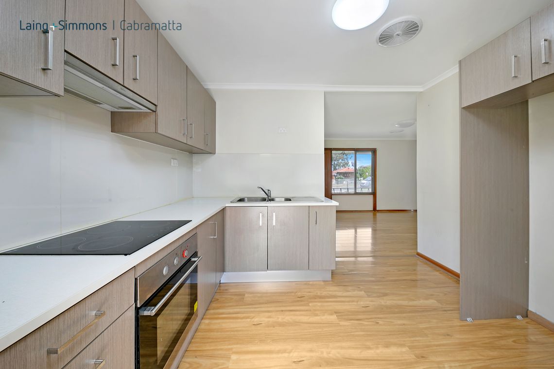 31 Hatfield Road, Canley Heights NSW 2166, Image 2