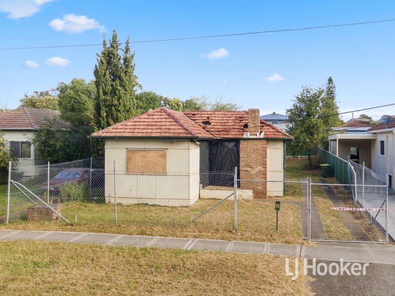 32 Dixmude Street, Granville NSW 2142, Image 0