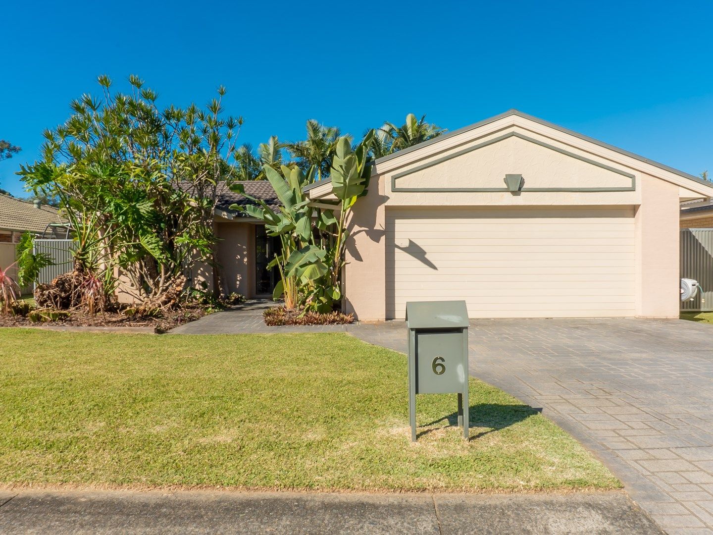 3 bedrooms House in 6 Cotswold Close COFFS HARBOUR NSW, 2450