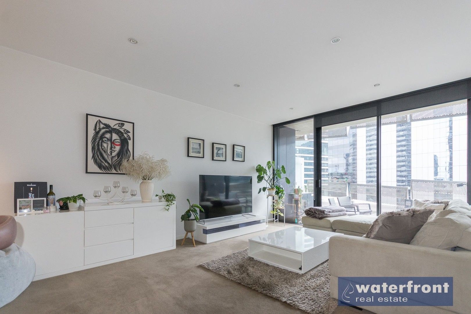 2 bedrooms Apartment / Unit / Flat in 705/8 Waterview Walk DOCKLANDS VIC, 3008
