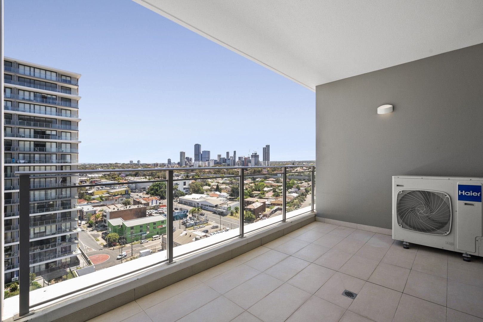 1 bedrooms Apartment / Unit / Flat in 1301/28 Cowper Street GRANVILLE NSW, 2142
