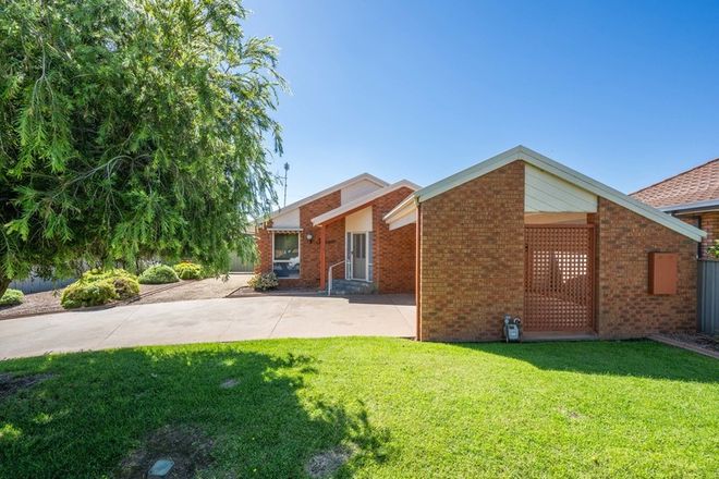 Picture of 6 Illawarra Crescent, KIALLA VIC 3631