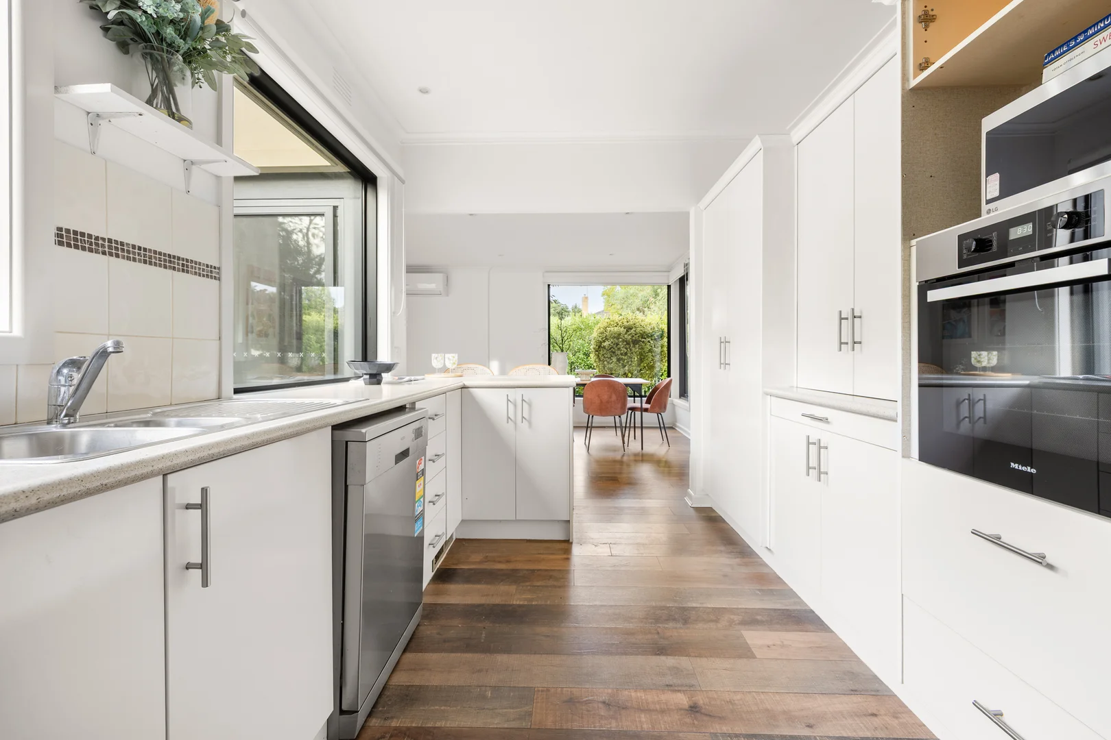 Additional image 5 of 9 Seaview Street, Mount Waverley VIC 3149