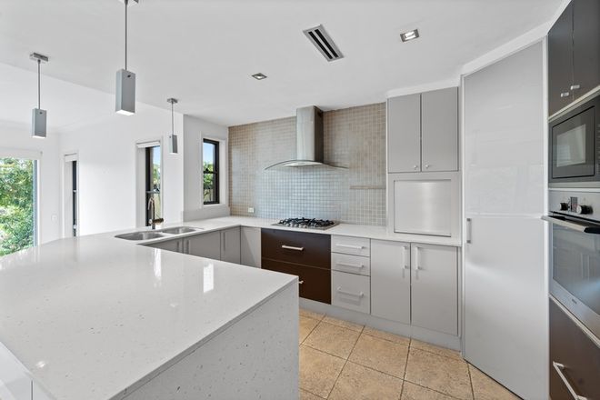 3066 Quay South Drive Carrara 4211 - Image 6