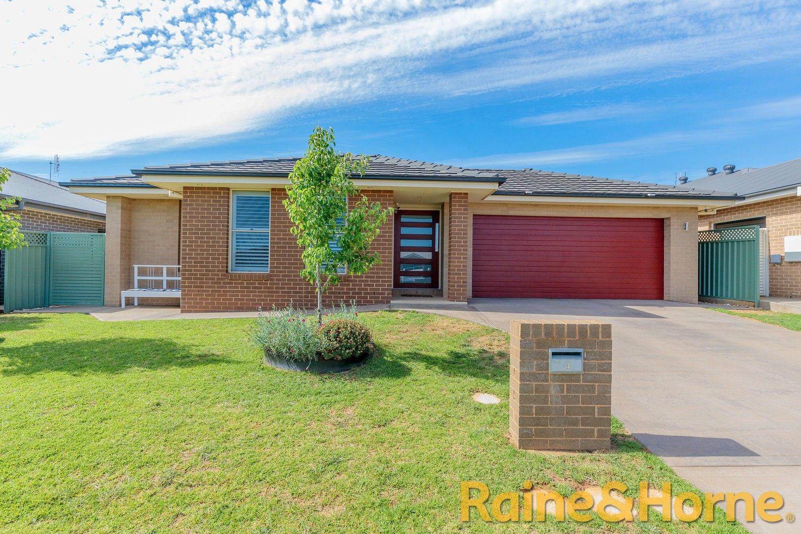 4 bedrooms House in 4 Brook Court DUBBO NSW, 2830