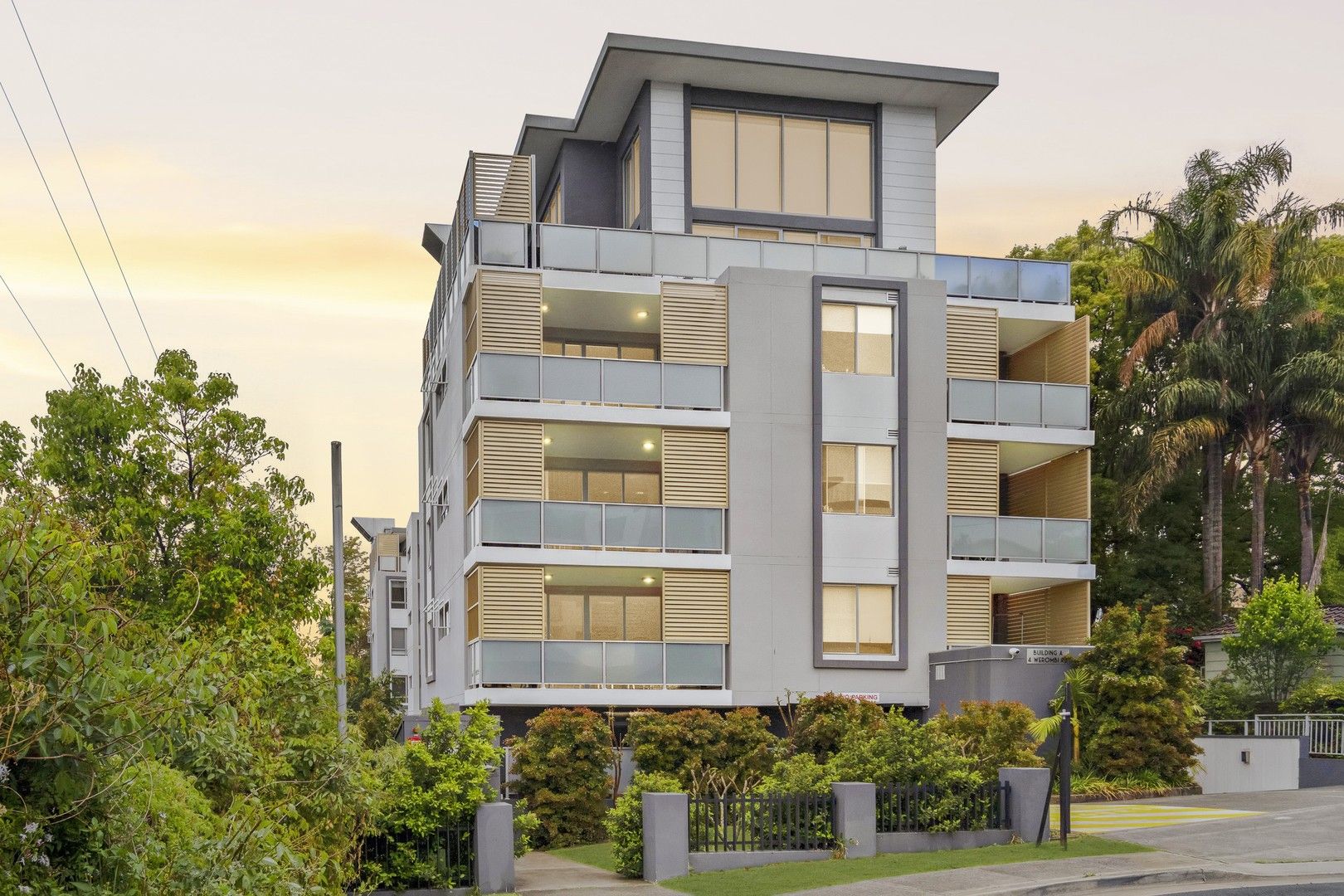 2 bedrooms Apartment / Unit / Flat in 1/4 Werombi Road MOUNT COLAH NSW, 2079