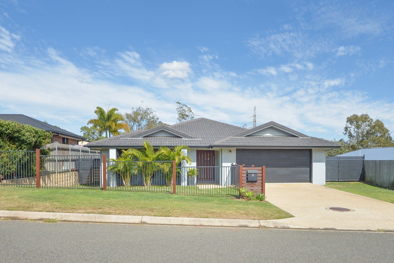 8 Dartmouth Close, Clinton QLD 4680, Image 0