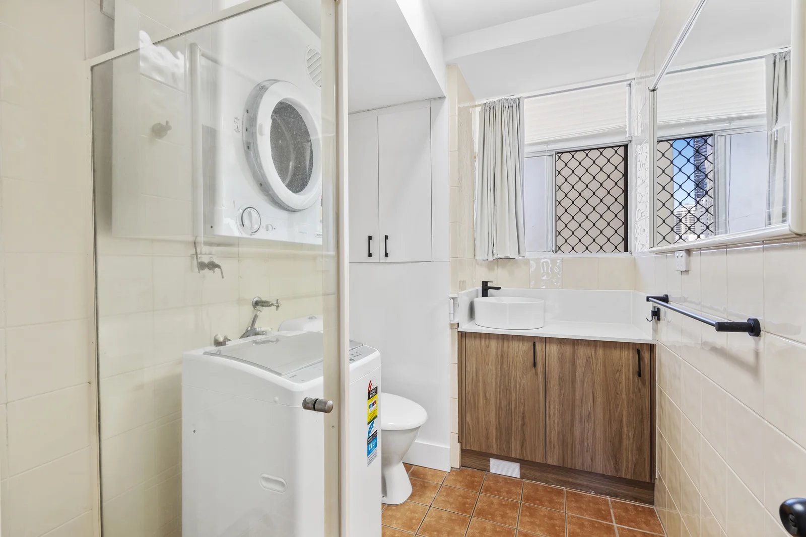 Additional image 11 of 32/64 The Esplanade, Surfers Paradise QLD 4217