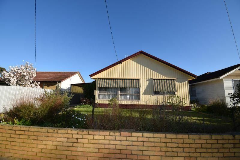 3 bedrooms House in 67 Carr Cres MOOROOPNA VIC, 3629