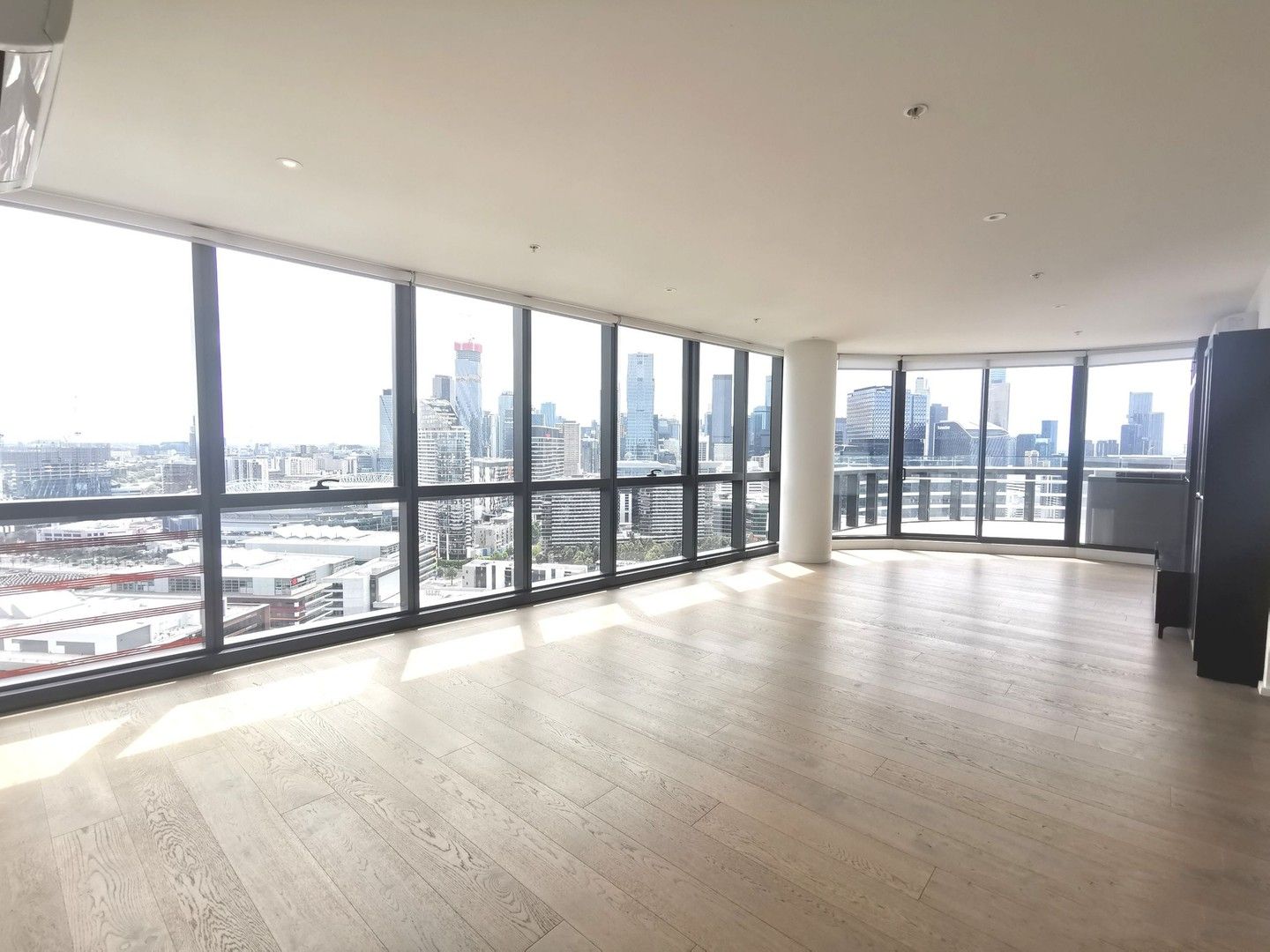 3 bedrooms Apartment / Unit / Flat in 2901n/883 Collins Street DOCKLANDS VIC, 3008