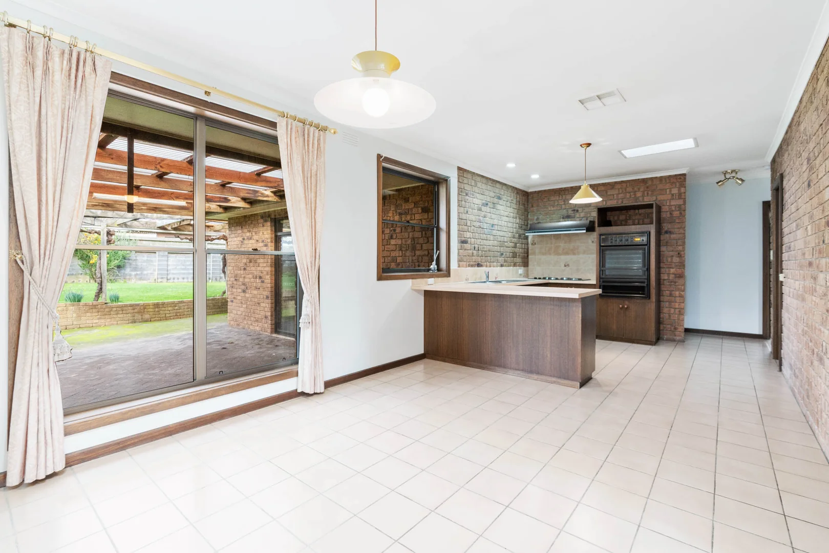 Additional image 3 of 10 LEMANA COURT, Mount Gambier SA 5290