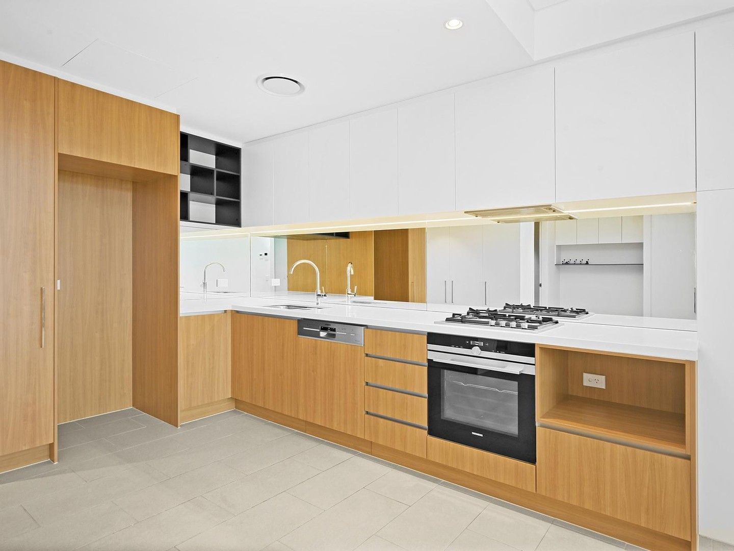 1 bedrooms Apartment / Unit / Flat in 404B/3 Network Place NORTH RYDE NSW, 2113