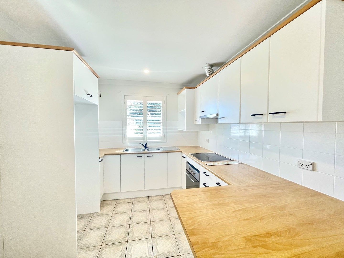 2 bedrooms Apartment / Unit / Flat in 12/122 Garden Street MAROUBRA NSW, 2035