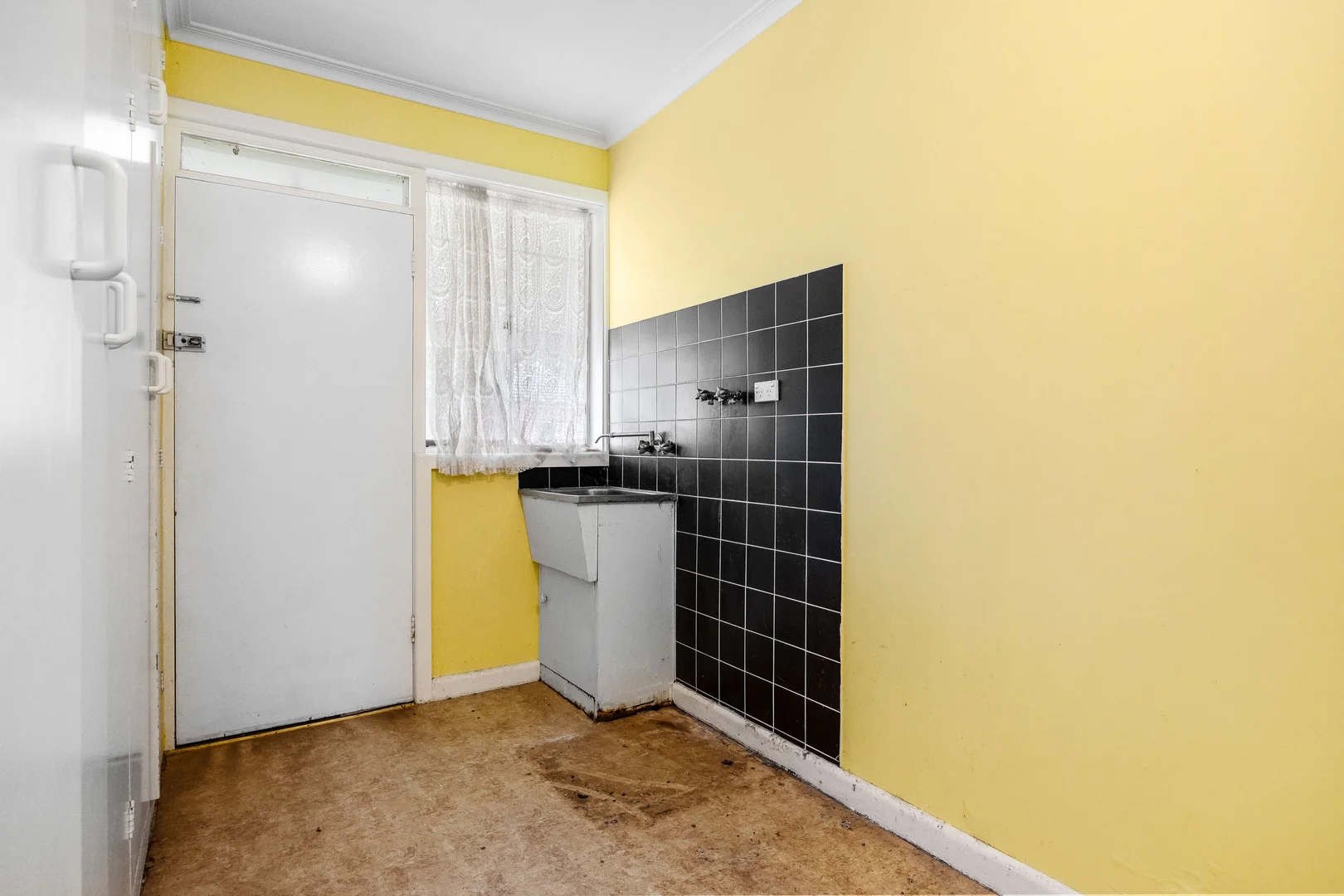 Additional image 16 of 402-404 Richards Street, Canadian VIC 3350