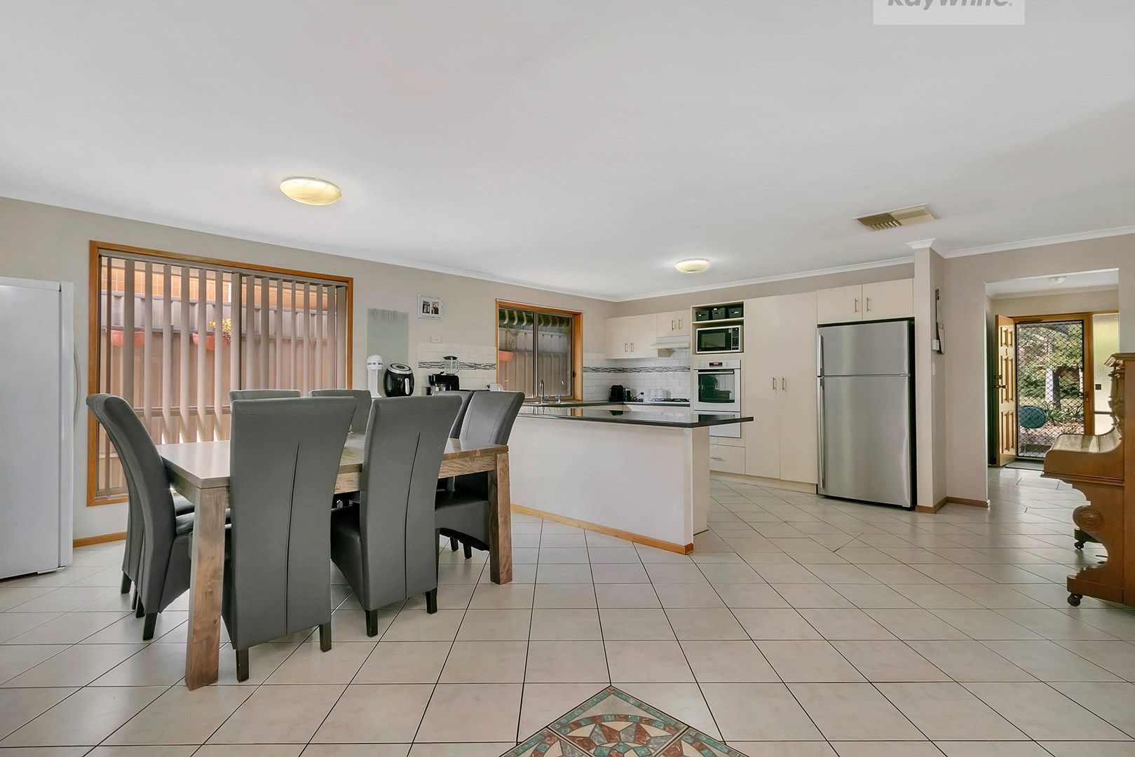 15 Holmes Street, Willaston SA 5118, Image 1